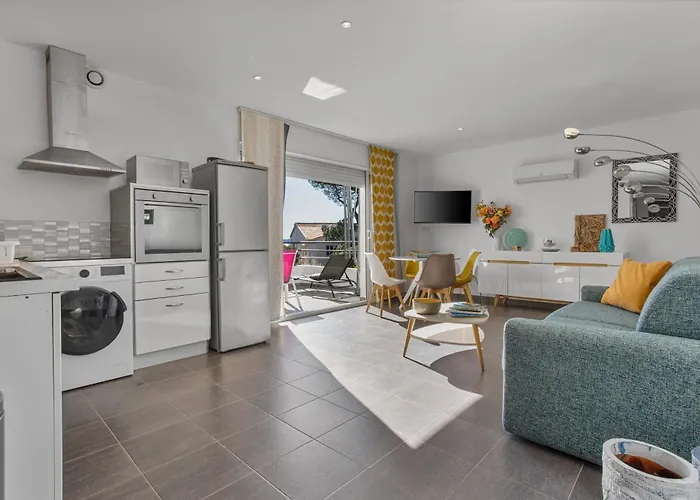 2 Σαιντ-Μαξίμ